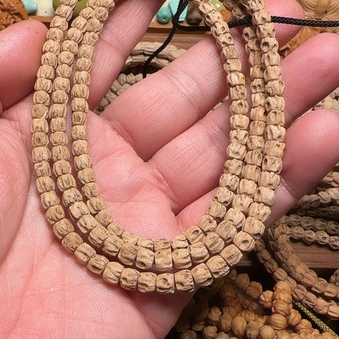 长***旋吊坠柏香籽/百香籽