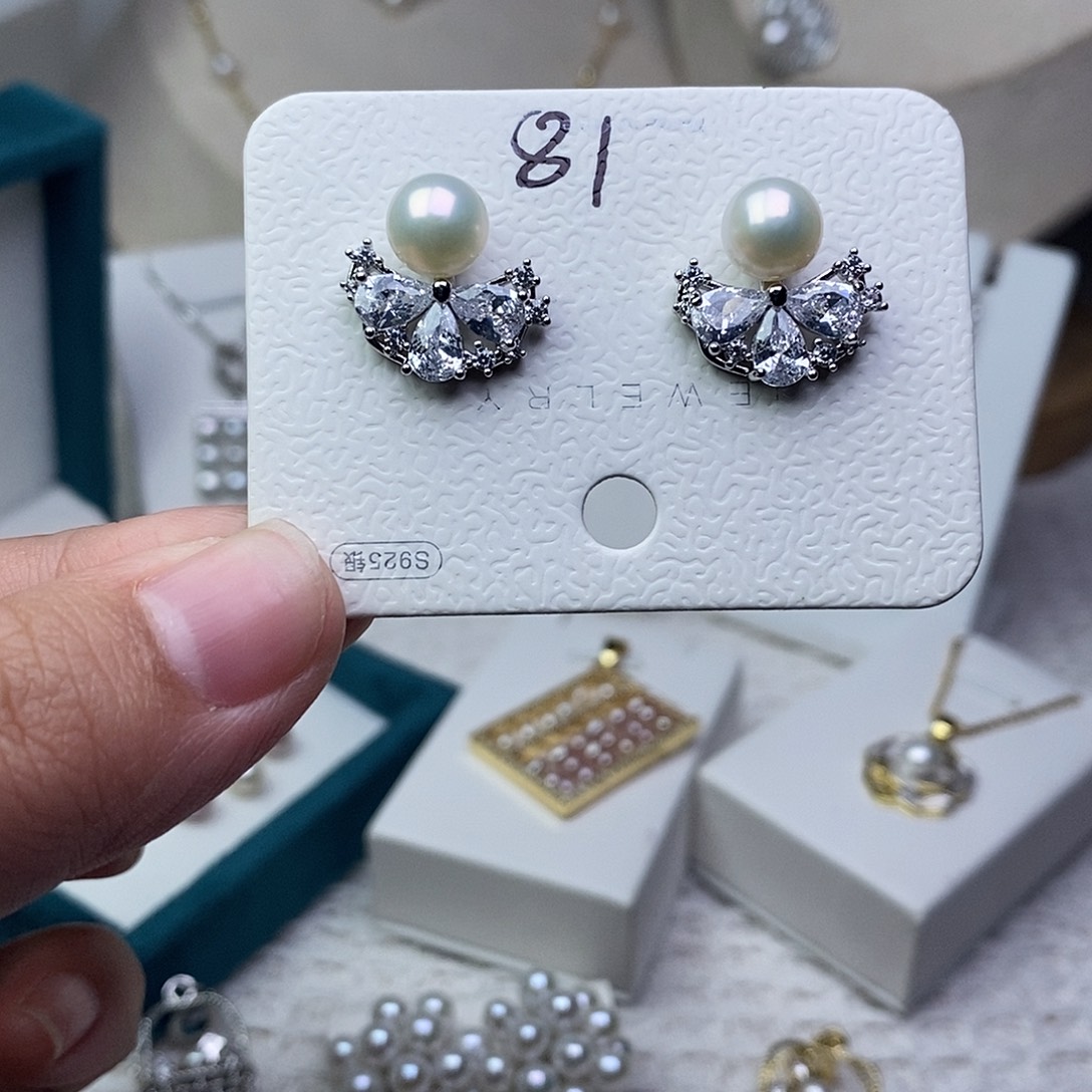 银S925镶嵌耳饰淡水珍珠