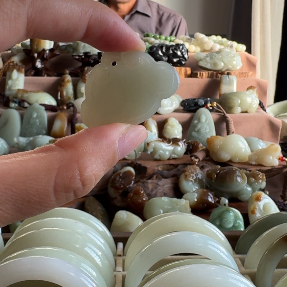 和田玉（糖玉）未镶嵌手链