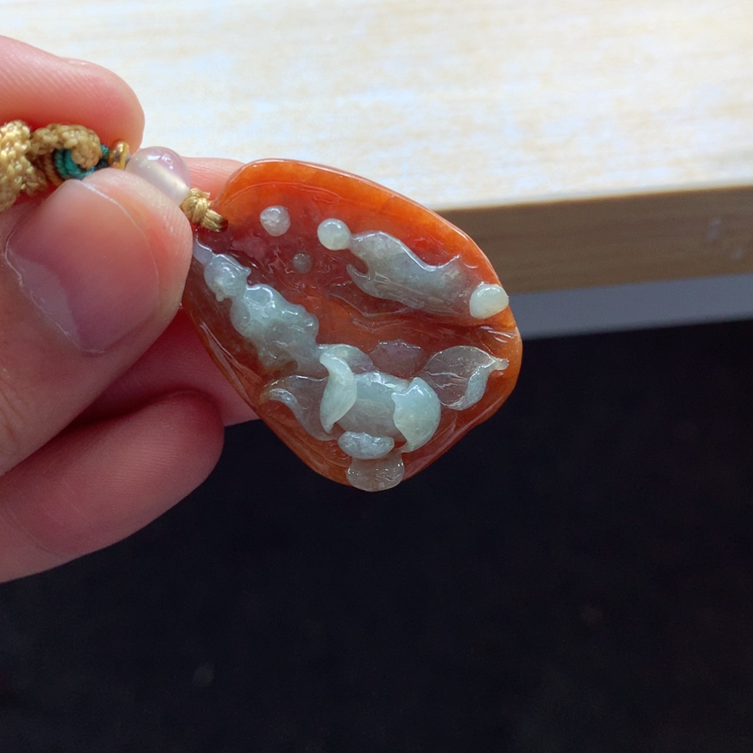 翡翠颈饰未镶嵌吊坠