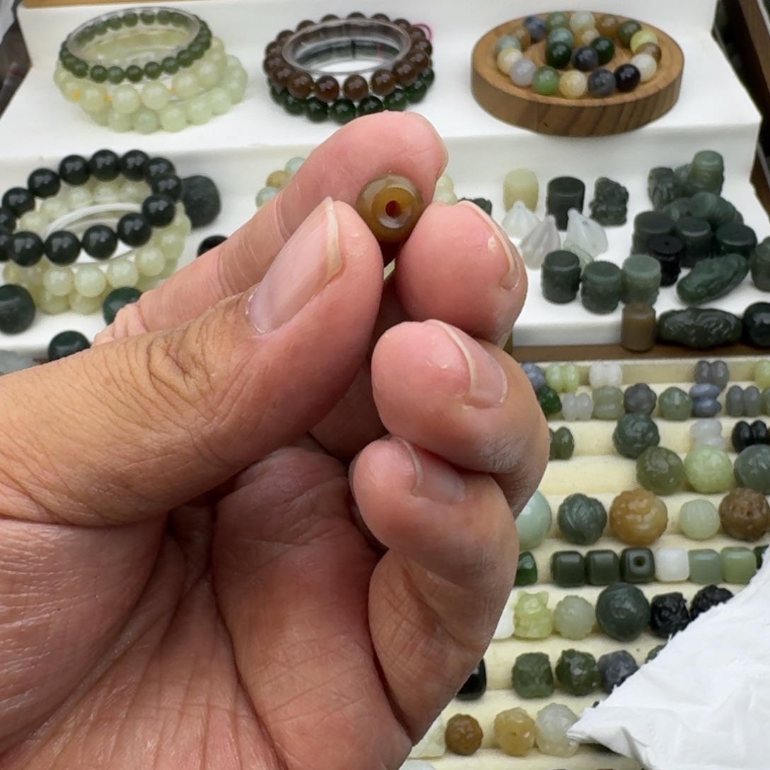 @***秋和田玉未镶嵌珠宝半成品