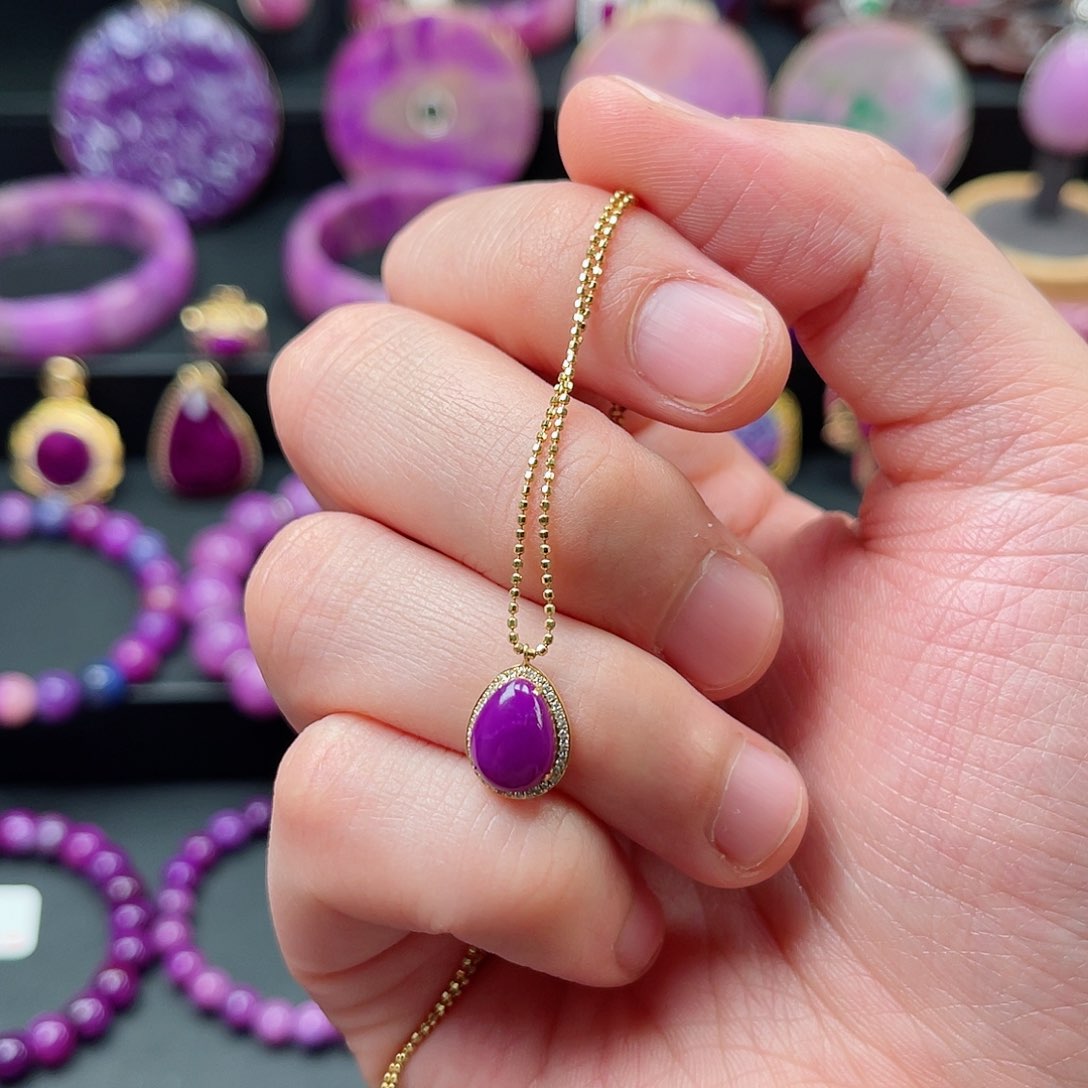 苏纪石（舒俱来）项链18K金镶嵌