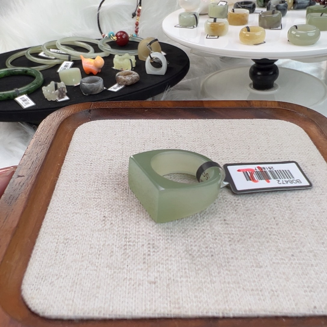 和田玉未镶嵌戒指w27晴水绿马鞍17.0不退换