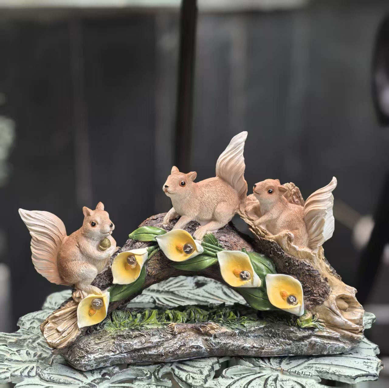 清仓动物雕像树脂松鼠太阳能灯户外阳台花园装饰品摆件