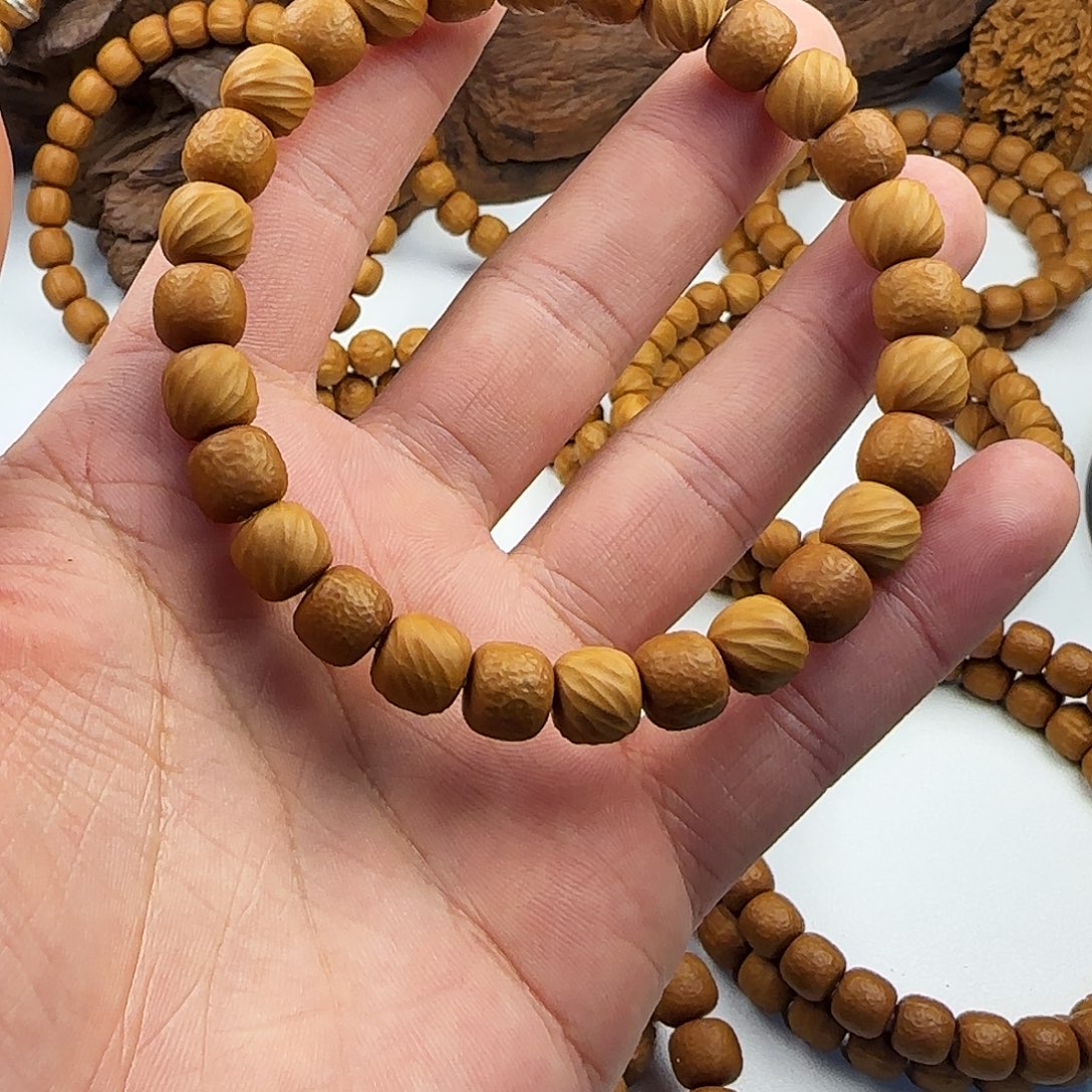 吊坠猴头核桃熔岩加云锦多宝卡9