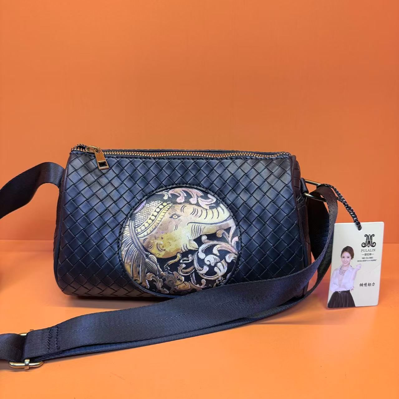 【孤品】2025新款主播补贴福利手提单肩斜挎包