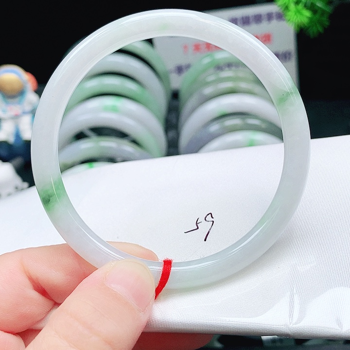 翡翠未镶嵌手镯39