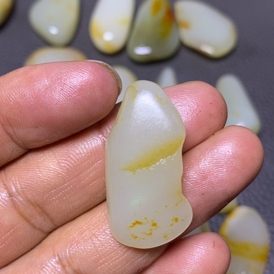 未镶嵌和田玉挂件