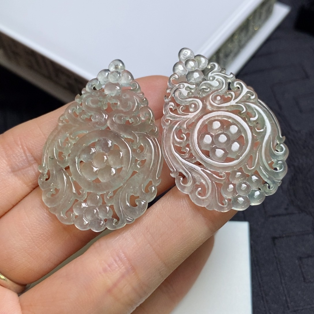 翡翠未镶嵌耳饰高冰镂空龙凤呈祥雕花片片