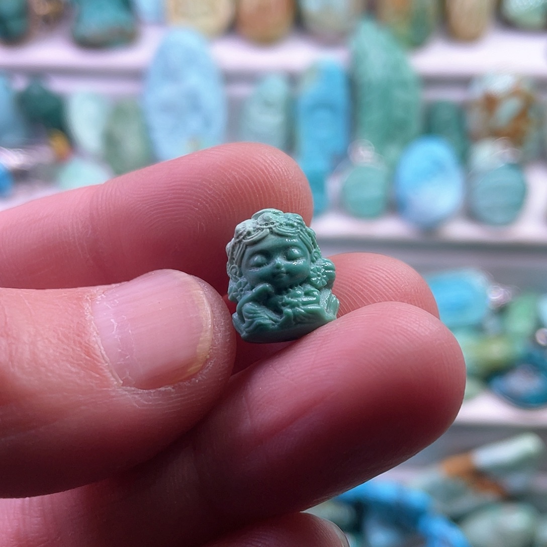 绿松石颈饰未镶嵌