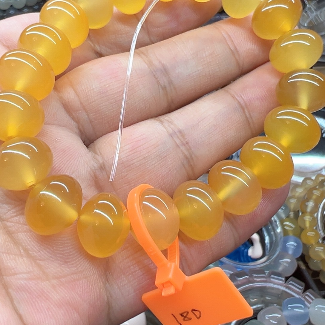 奇***遇玛瑙/玉髓未镶嵌手链