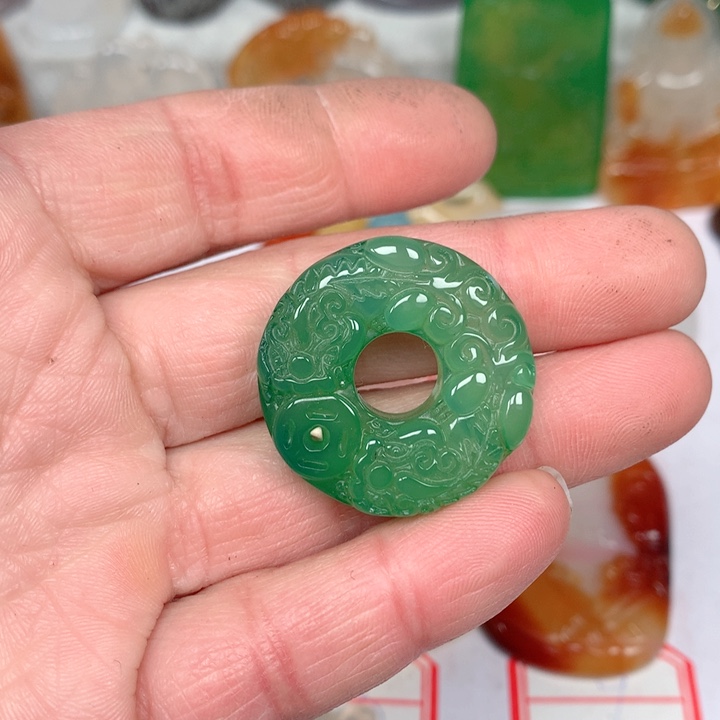 玛瑙/玉髓颈饰未镶嵌红***家