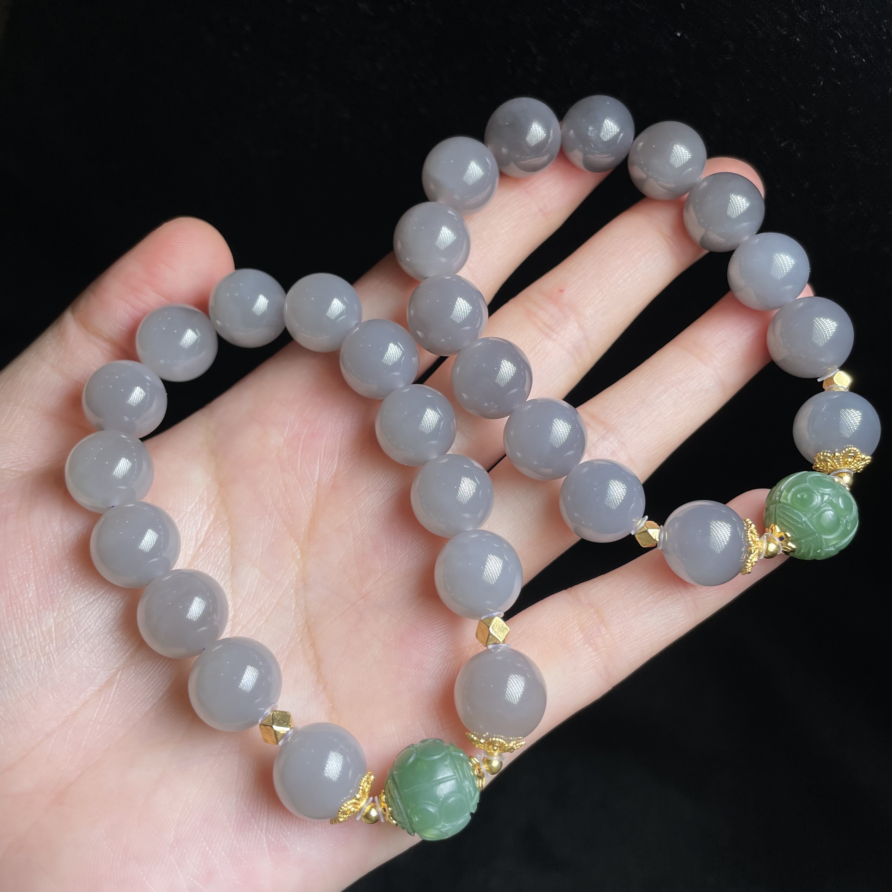 L【玉氏珠宝】和田玉烟紫手串-约11-12mm 多样性发一 CAN060899