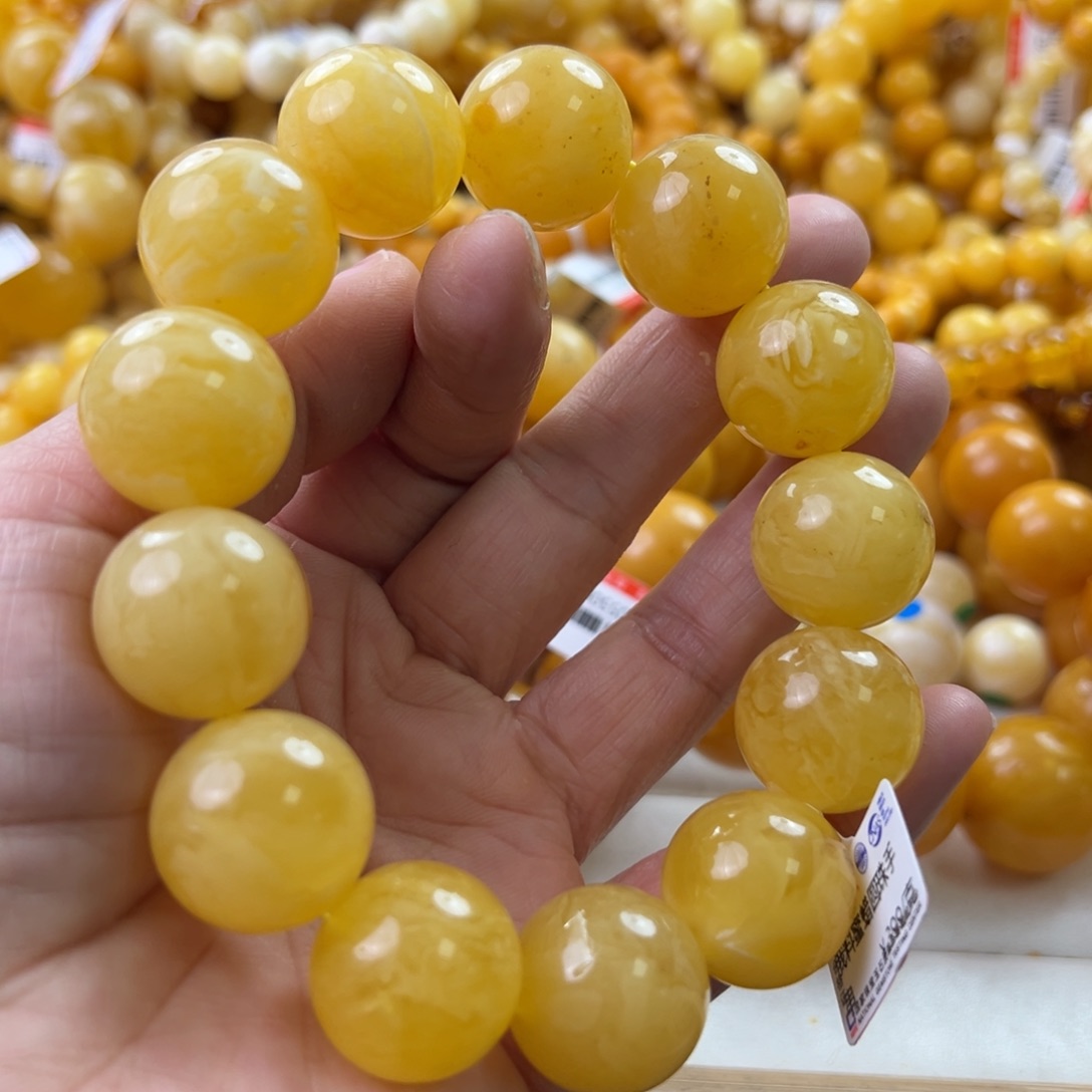 琥珀珠宝奇石未镶嵌