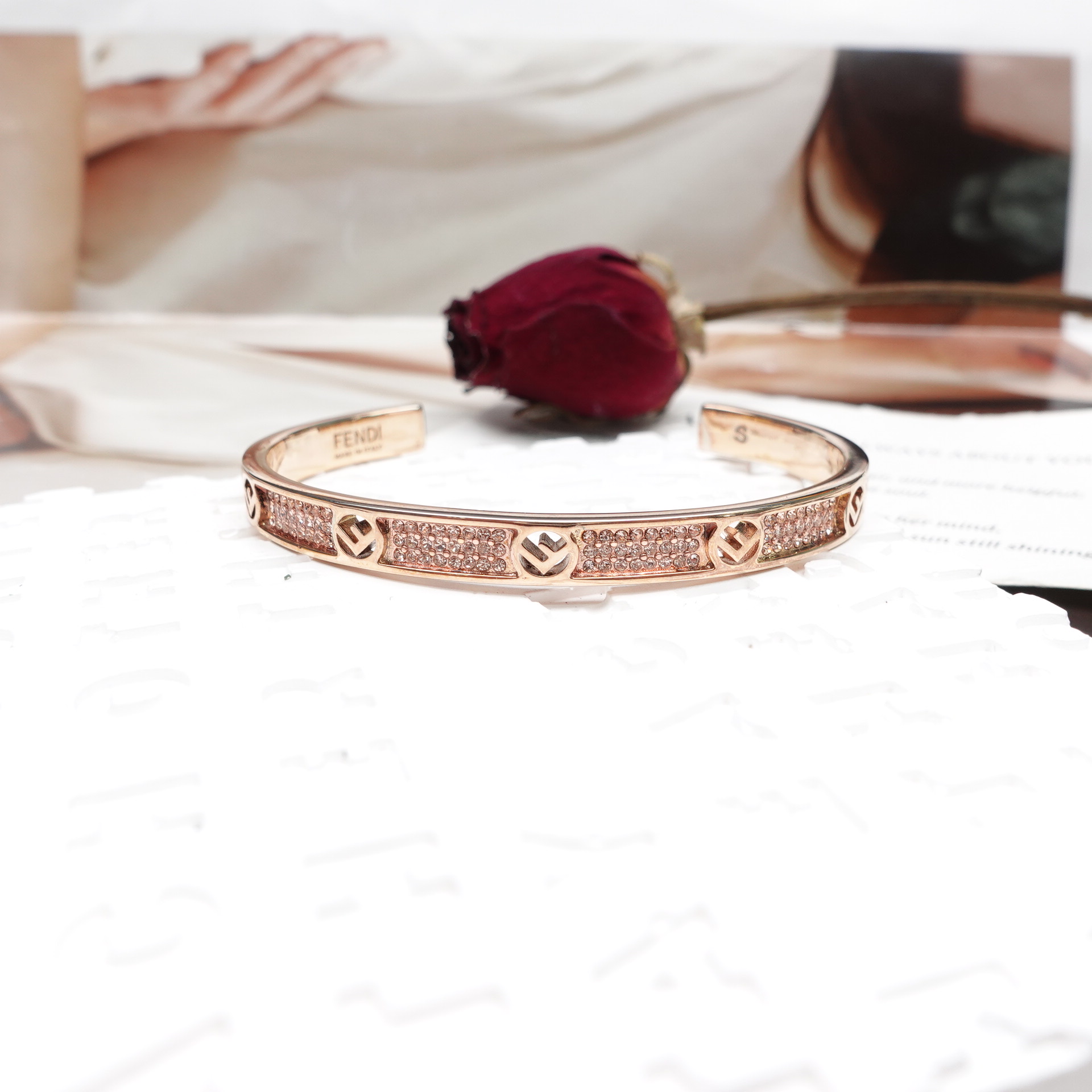 99新 FENDI/芬迪 手镯/T10190007