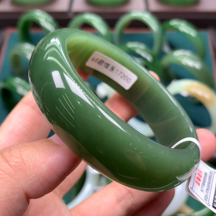 未镶嵌手镯和田玉（碧玉）5859