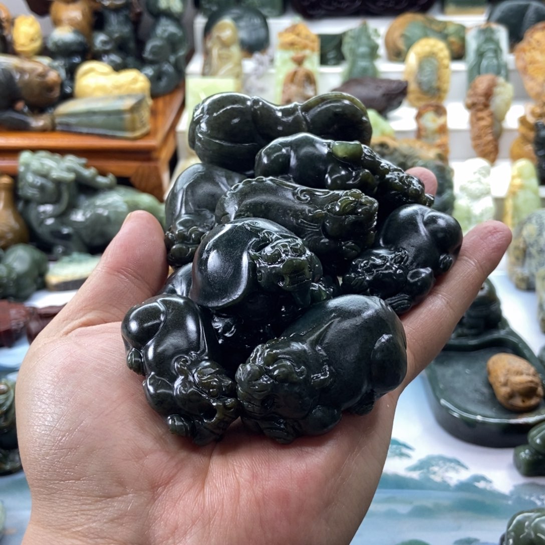 玉***生和田玉未镶嵌把件