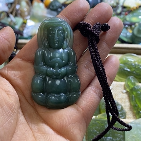 岫玉颈饰未镶嵌挂件