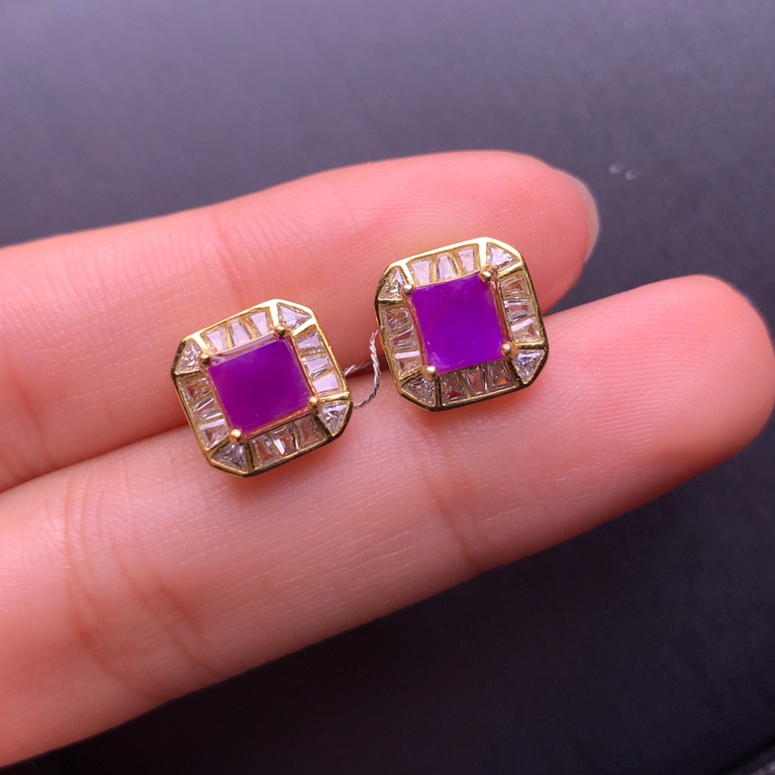 苏纪石（舒俱来）银S925镶嵌耳钉