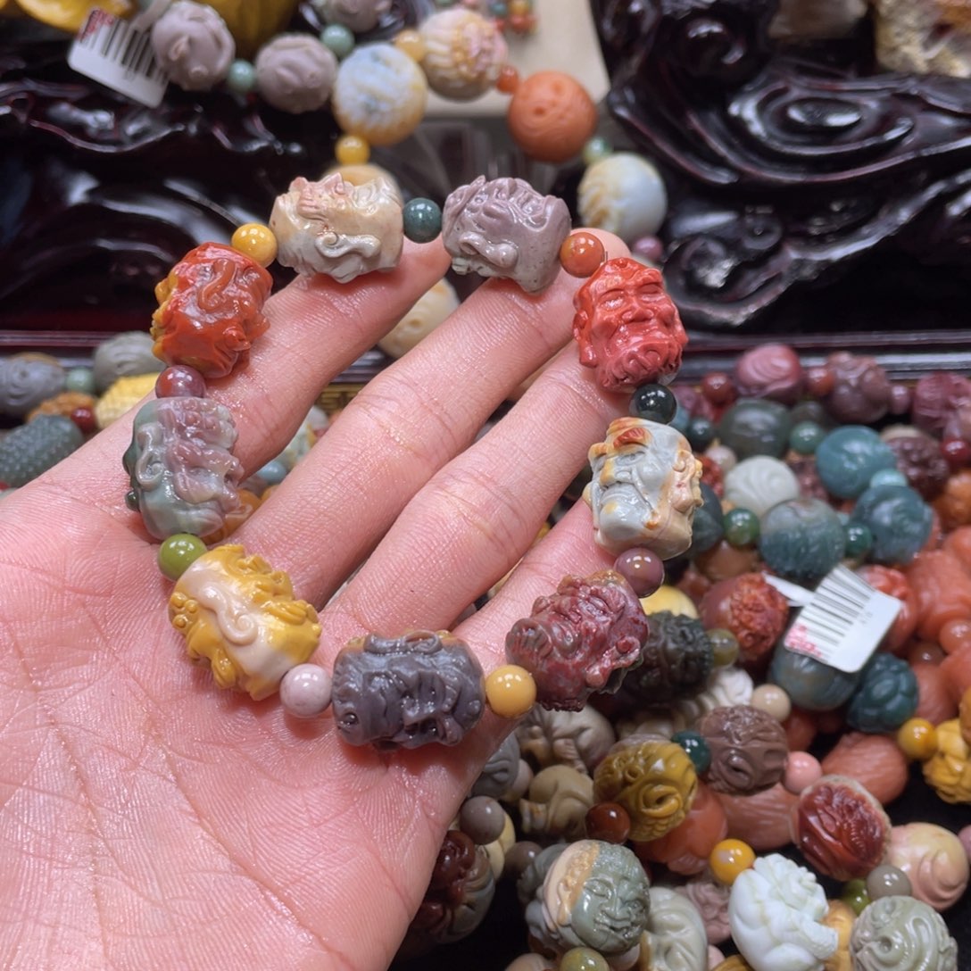 石英质玉手链未镶嵌小***剧