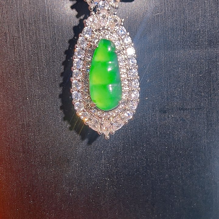 翡翠颈饰未镶嵌666666，