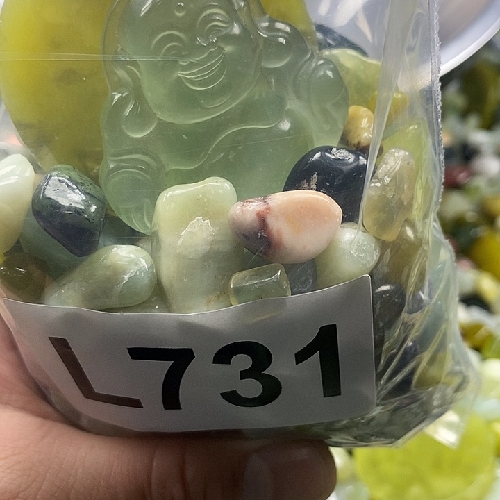 岫玉鱼缸石未镶嵌