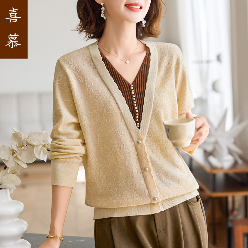 中年妈妈秋装针织打底衫2025新款洋气中老年女装假两件毛衣上衣服