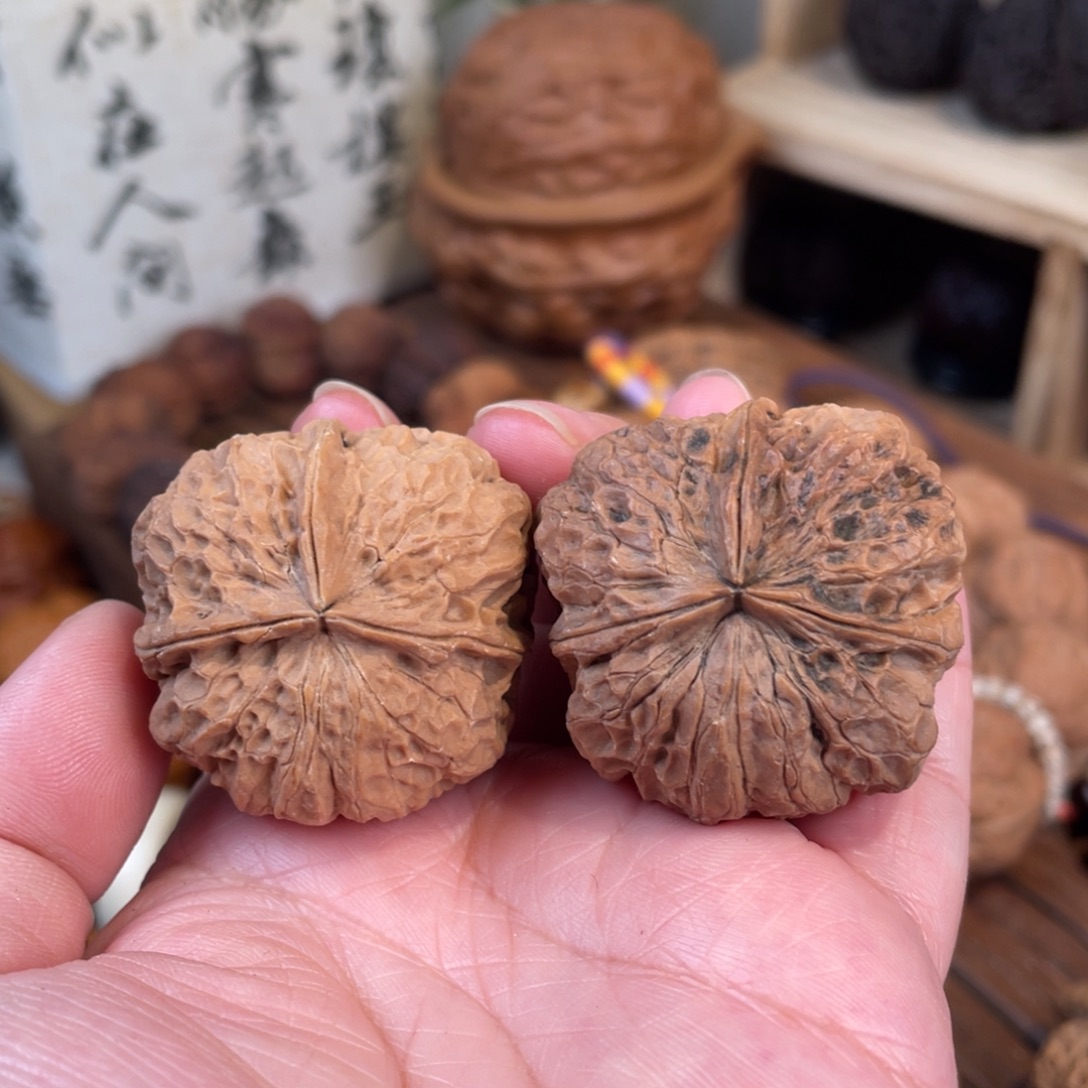 文玩核桃把件方世玉38