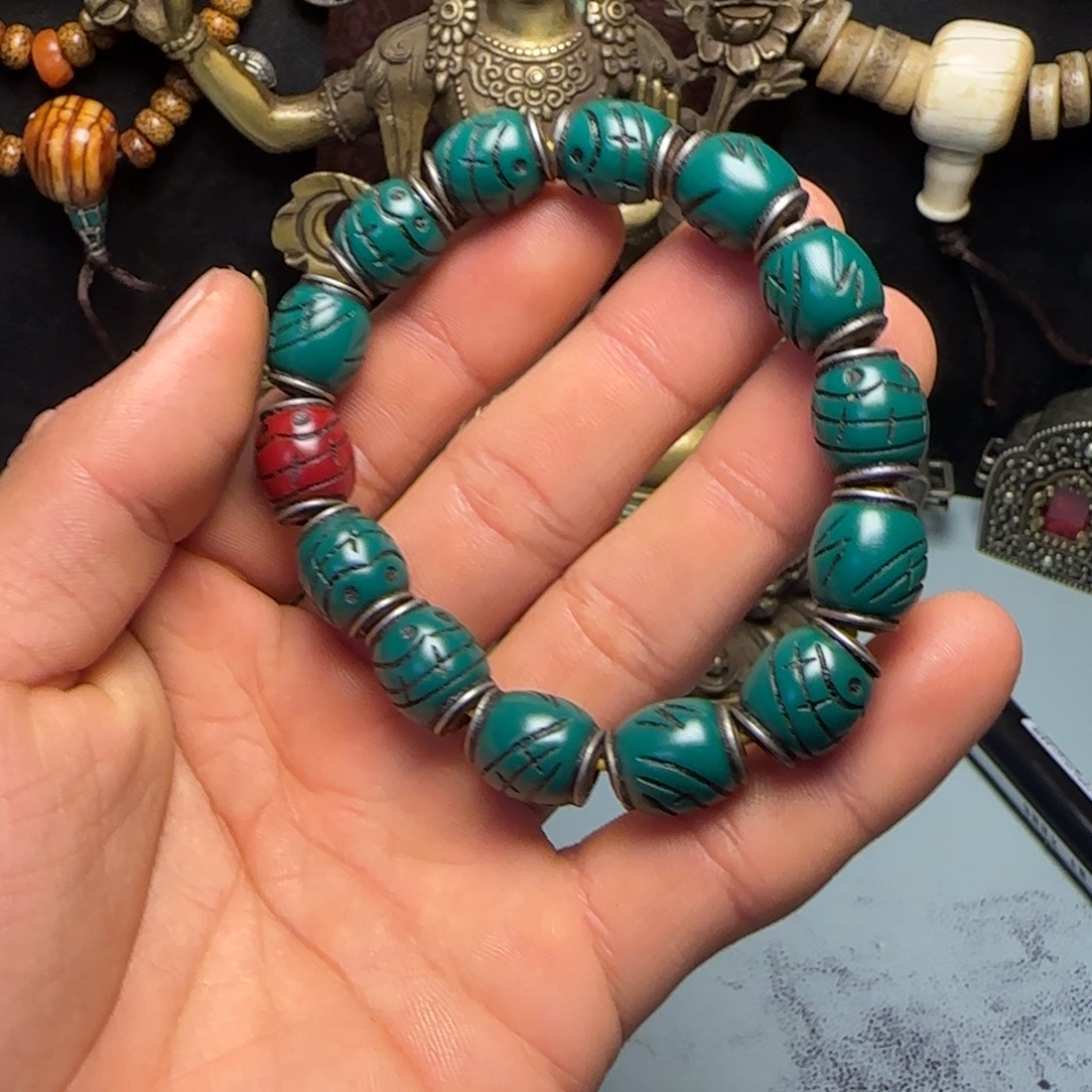 冷****格桑工艺坊直播间