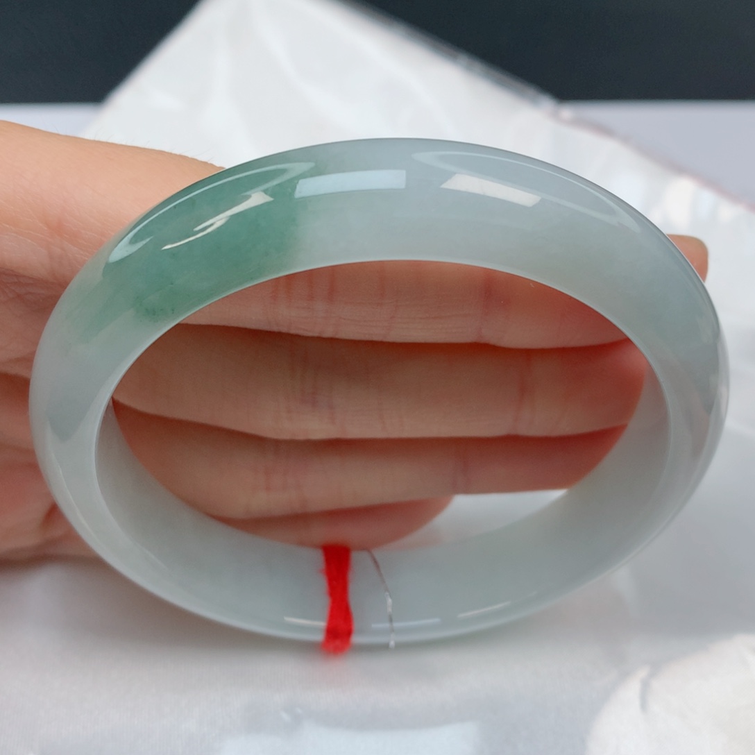 翡翠手镯未镶嵌59.6正圈