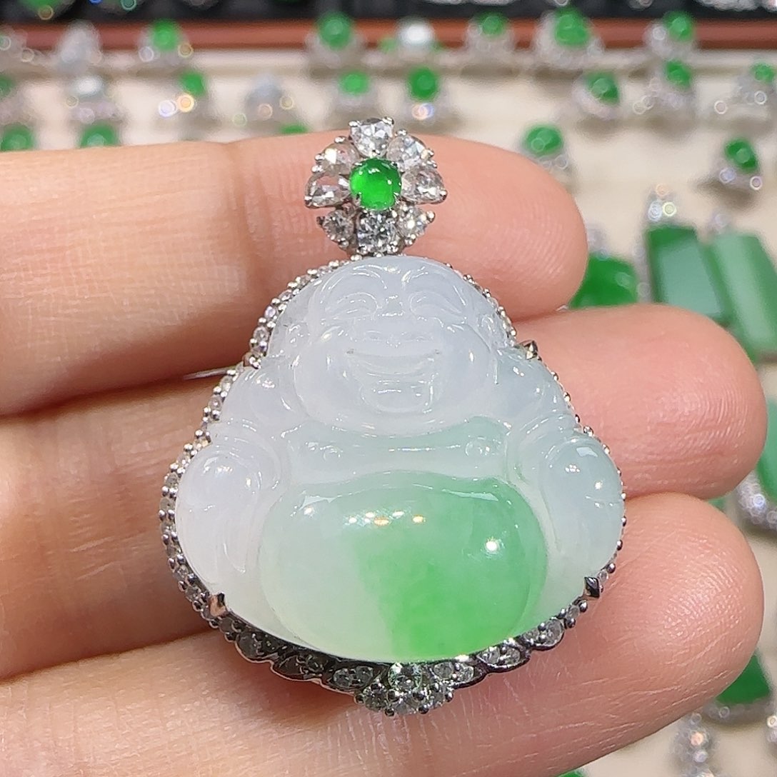 翡翠吊坠(不含链)18K金镶嵌