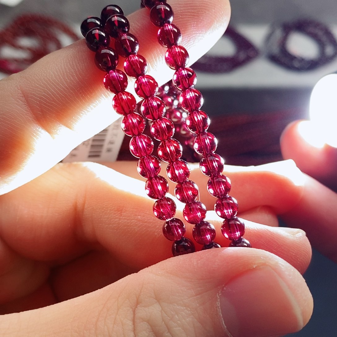 石榴石手链未镶嵌4.8mm老矿精品紫红色9A