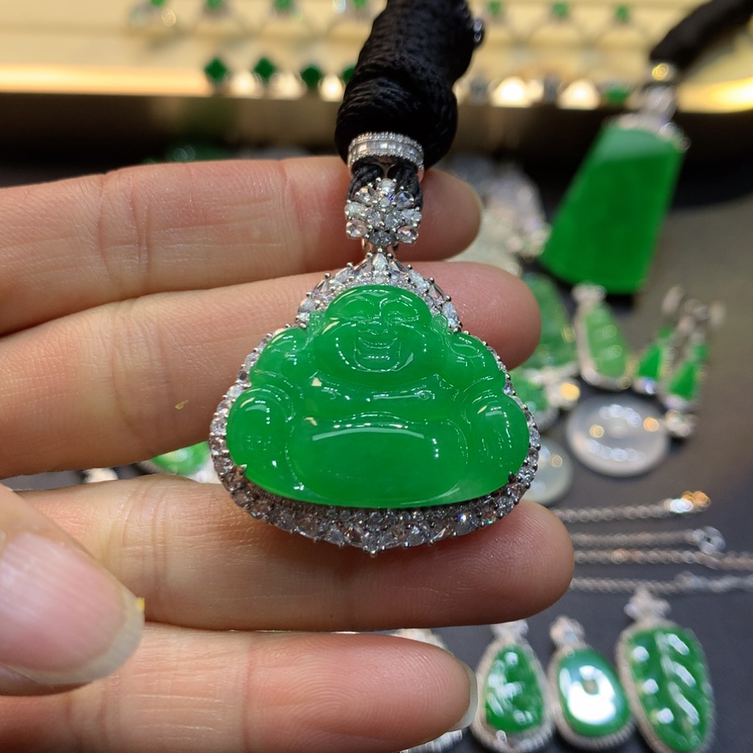 翡翠吊坠(不含链)18K金镶嵌