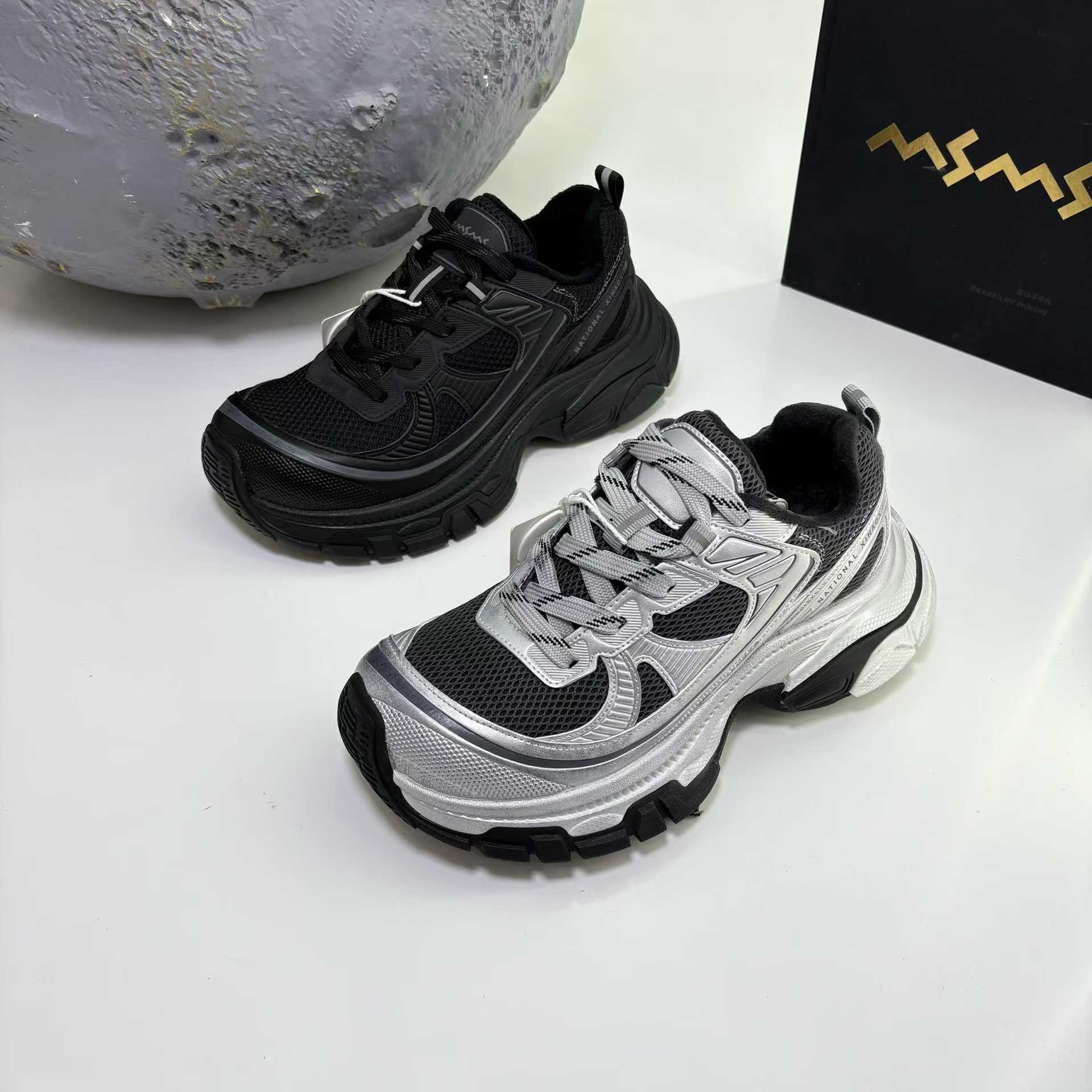 玛莎玛索女鞋57-202绒里做旧老爹鞋女2025年新款百搭舒适轻便运动