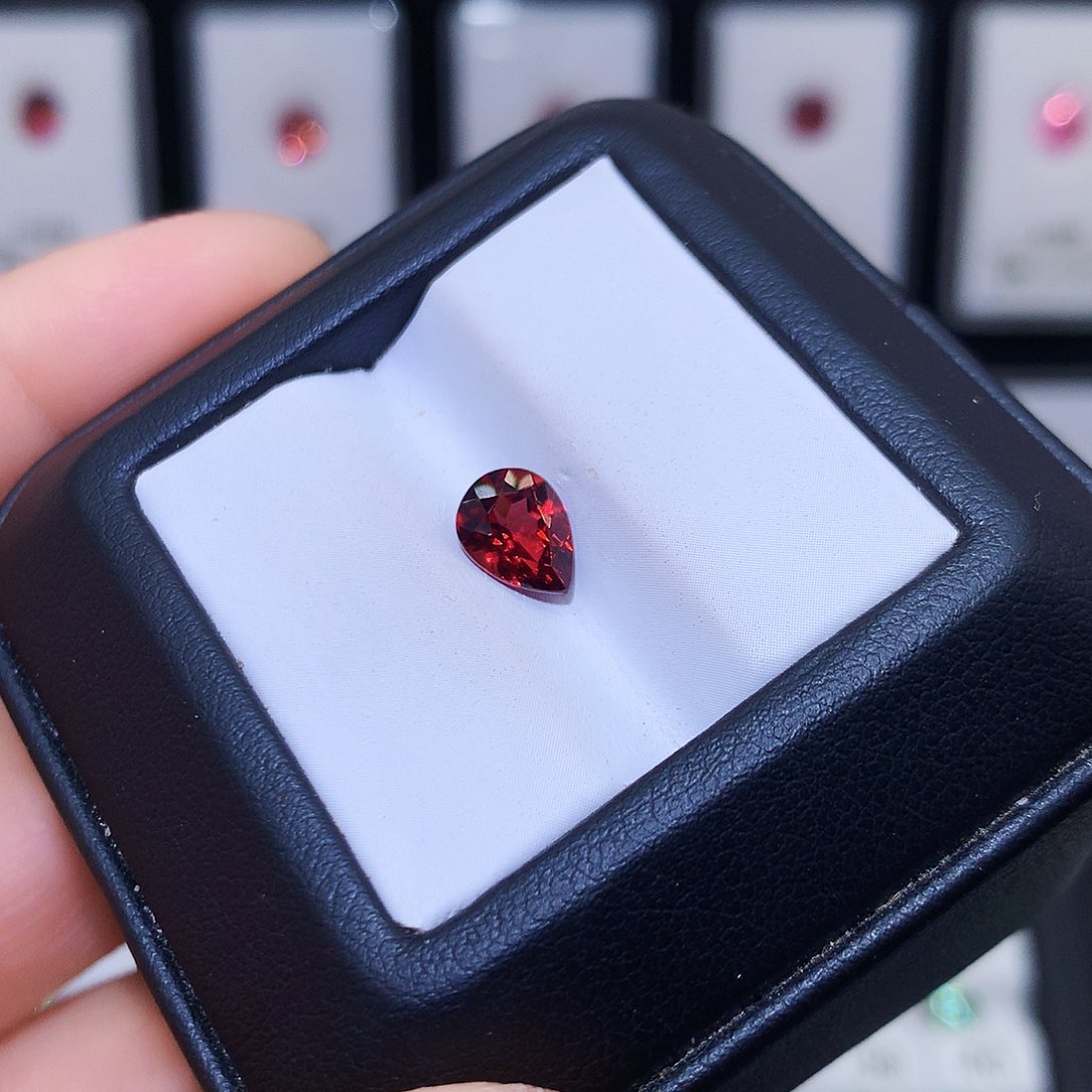 石榴石裸石未镶嵌特价