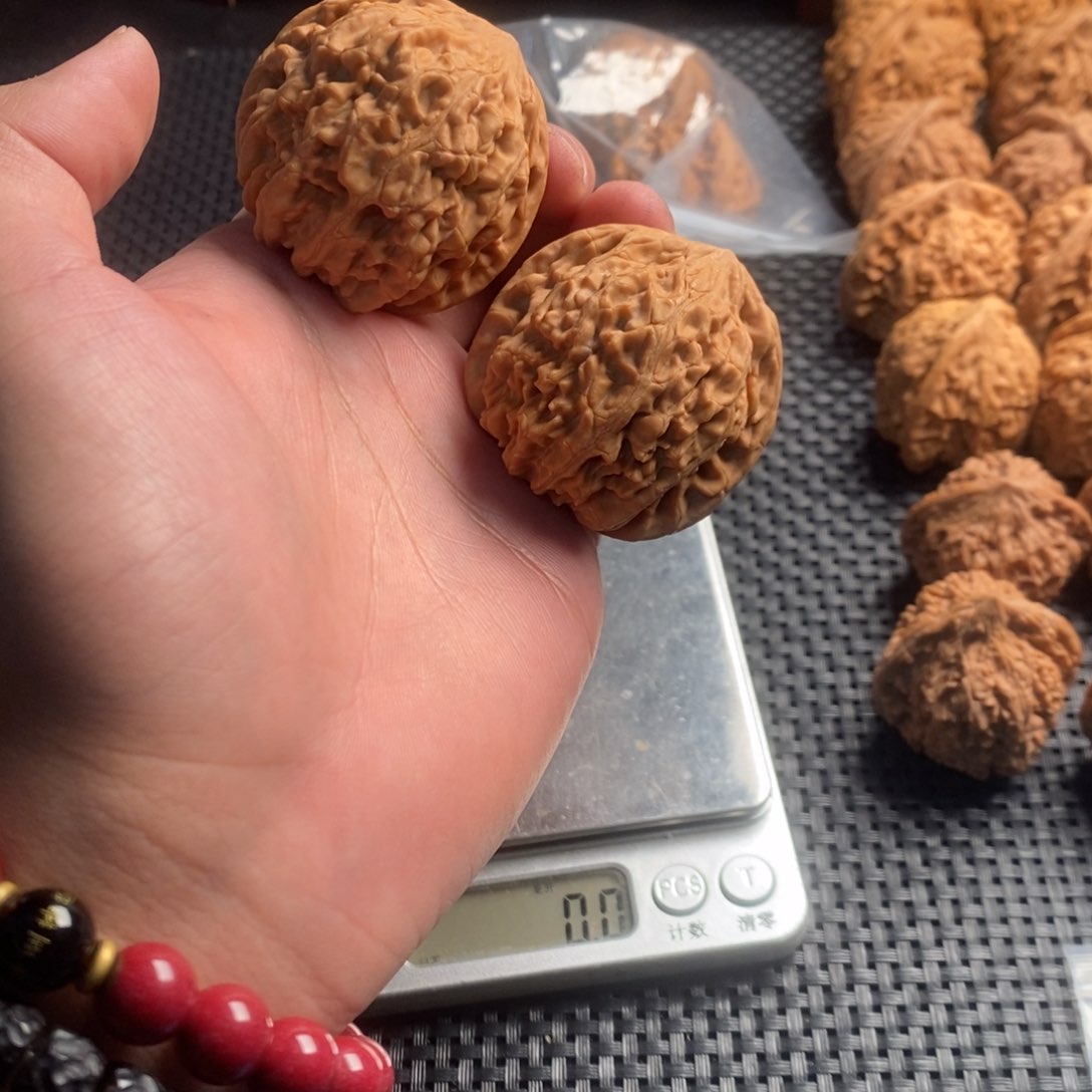 吊坠文玩核桃欣**士鸡心