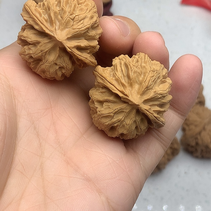 吉***米吊坠文玩核桃苹果园