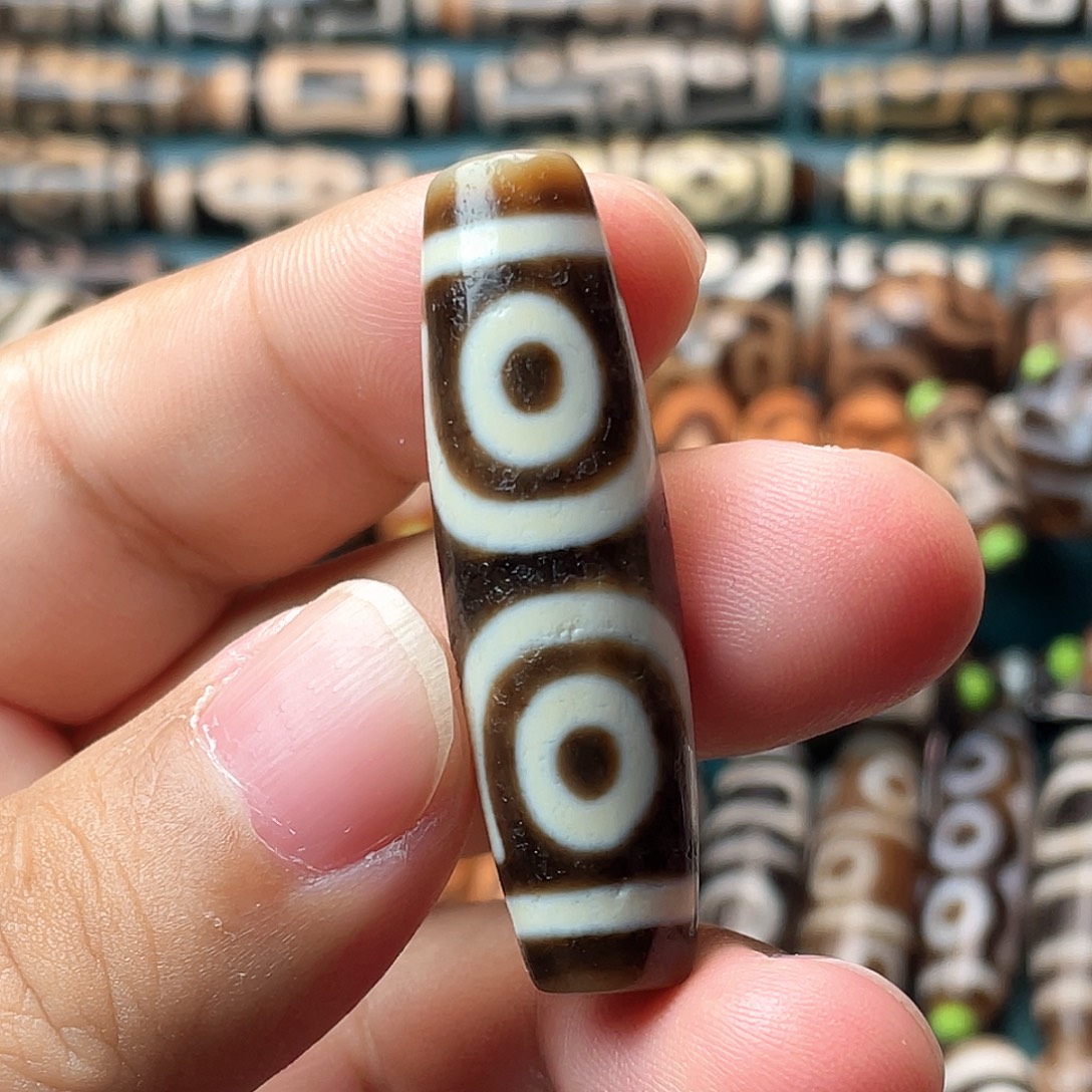 玛瑙/玉髓未镶嵌颈饰古法三眼