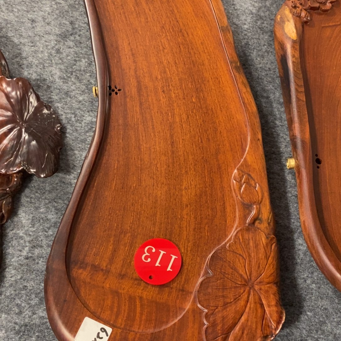 小***冲缅甸红花梨雕刻茶盘