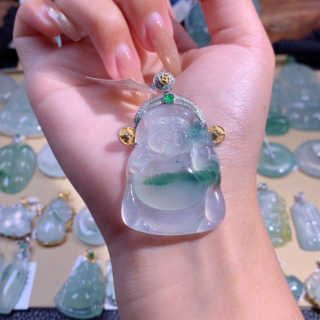 翡翠吊坠(不含链)18K金镶嵌