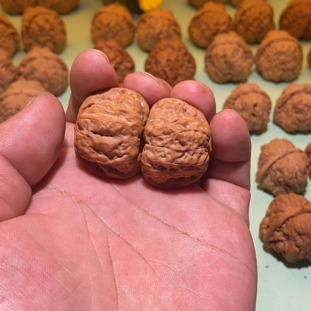 文玩核桃吊坠B***K蛤蟆头35一对