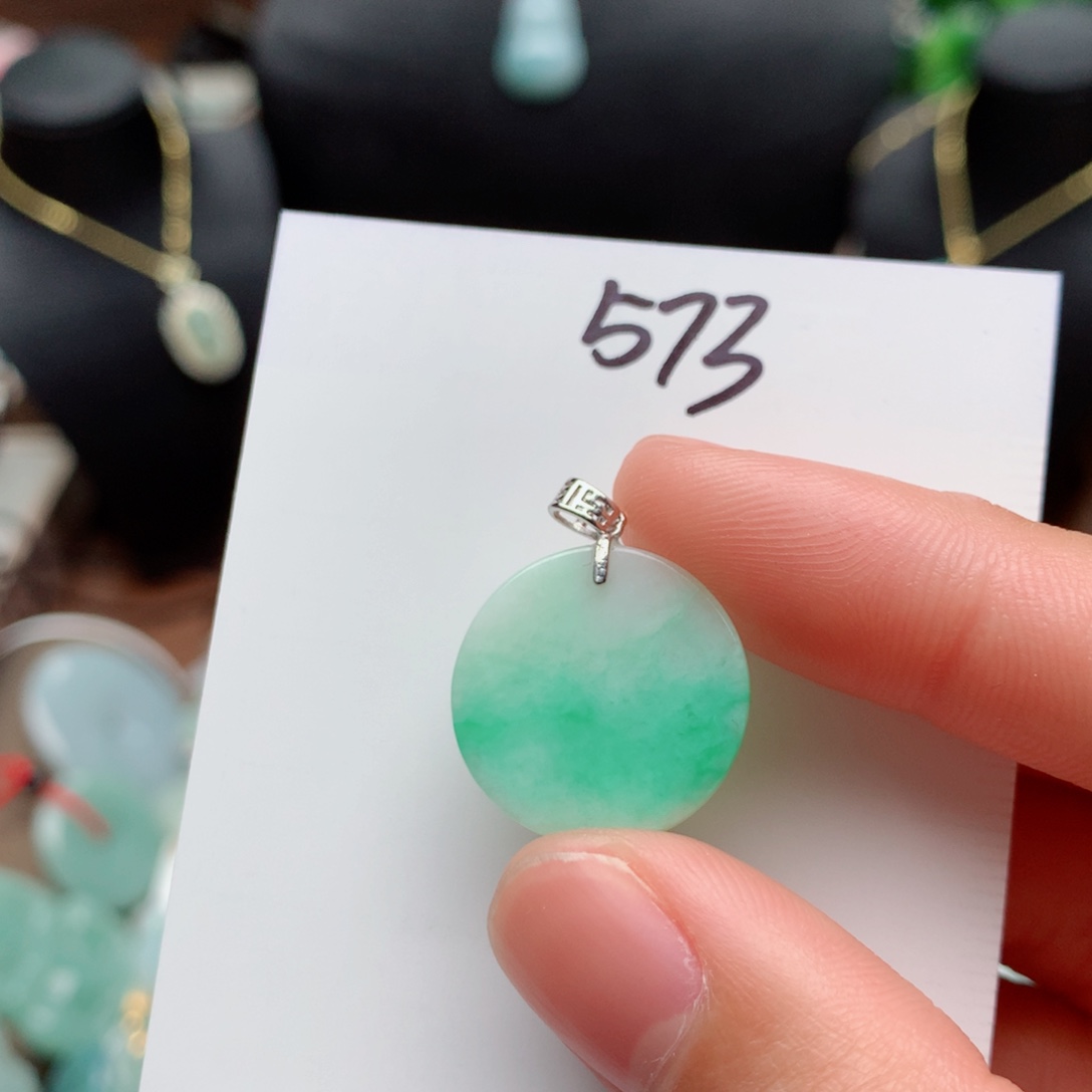 翡翠颈饰银S925镶嵌吊坠