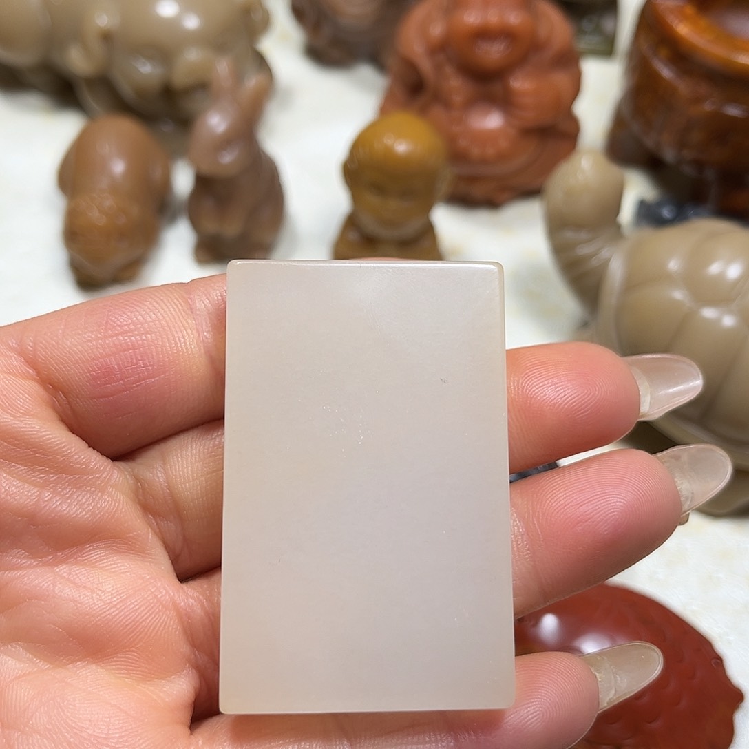 白玉菩提吊坠白玉菩提吊坠