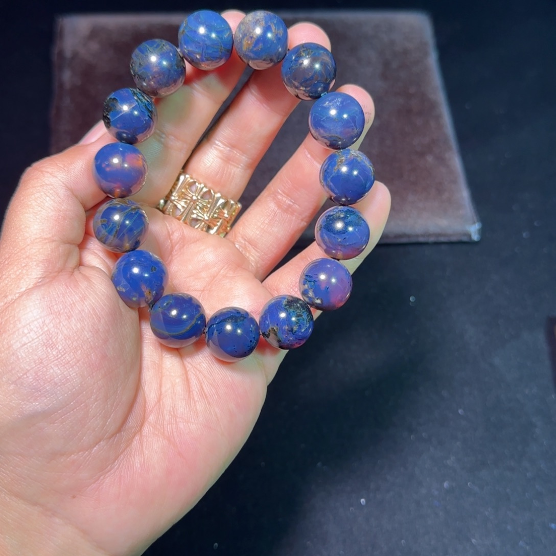 琥珀未镶嵌裸石琥珀