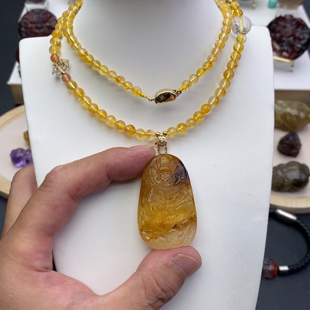 颈饰未镶嵌水晶吊坠