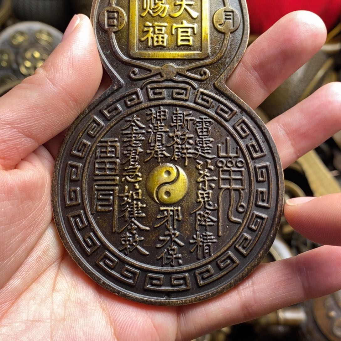 精美铜器做工精良