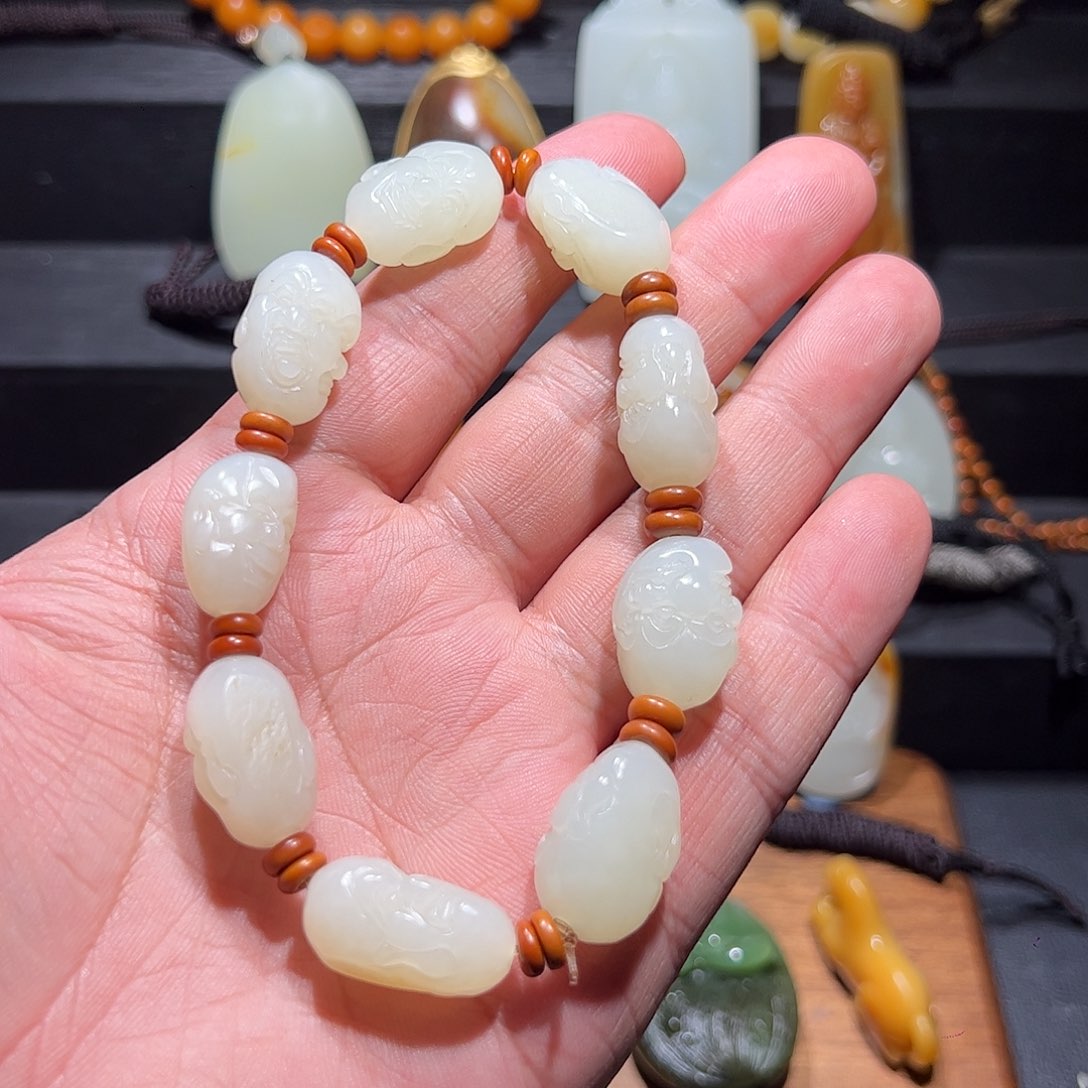 颈饰未镶嵌和田玉小*好