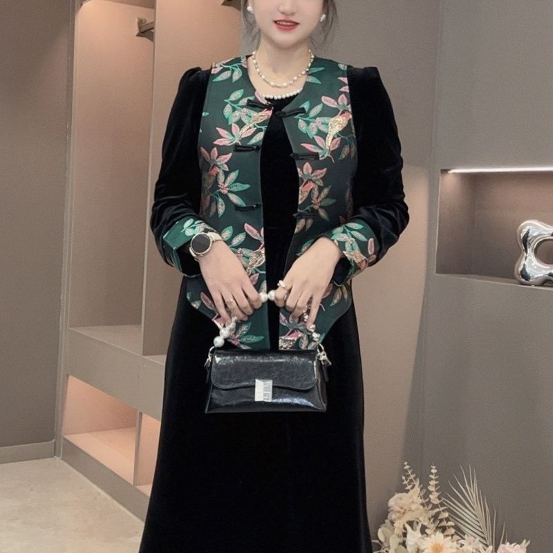 6821 定制秋季爆款大花刺绣重工国风套装显瘦大码连衣裙+马甲