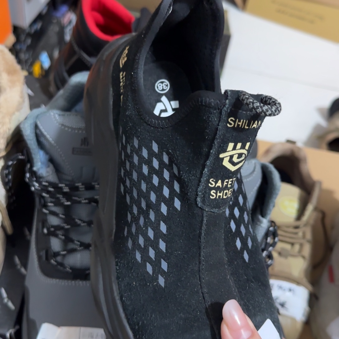 44码世联黑翻毛牛皮一脚蹬