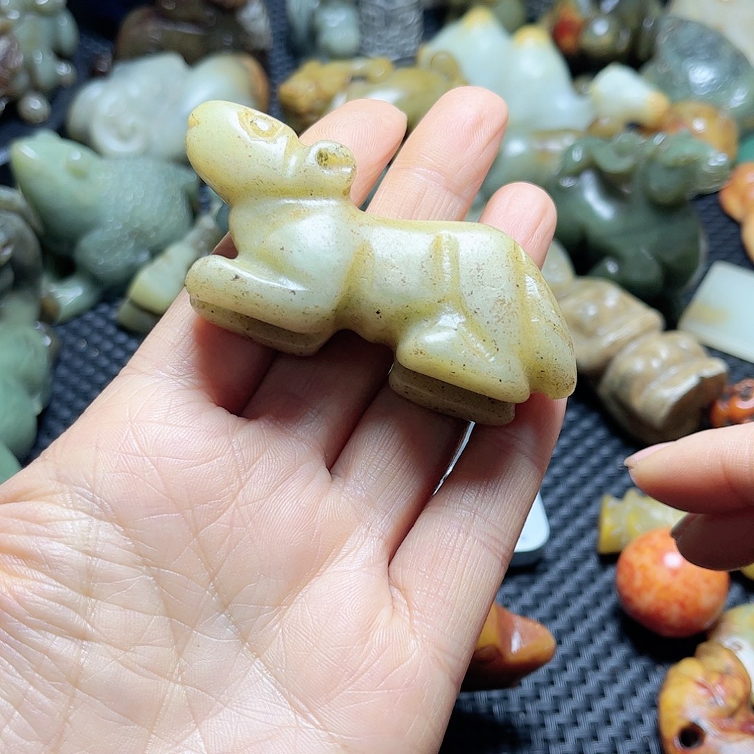 白玉菩提吊坠摆件